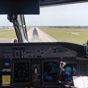 Landing a Q400 in Rome Airport from a Croatia Airline Q400