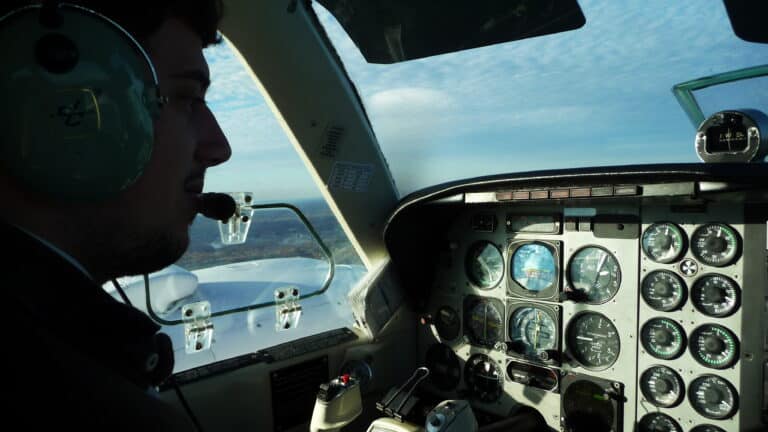 teen pilot training in canada