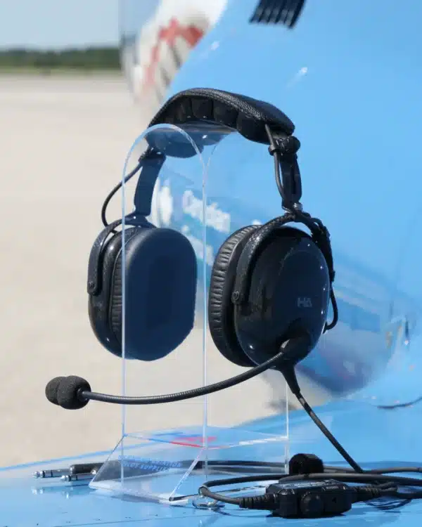 Hammond Aviation PNR Carbon Charlie Headset - Image 4